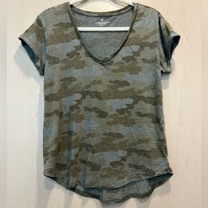American Eagle Camo V-Neck T-Shirt